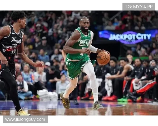 凯尔特人与猛龙第五场激战回顾球队表现与关键时刻分析 凯尔特人与猛龙第五场激战回顾球队表现与关键时刻分析