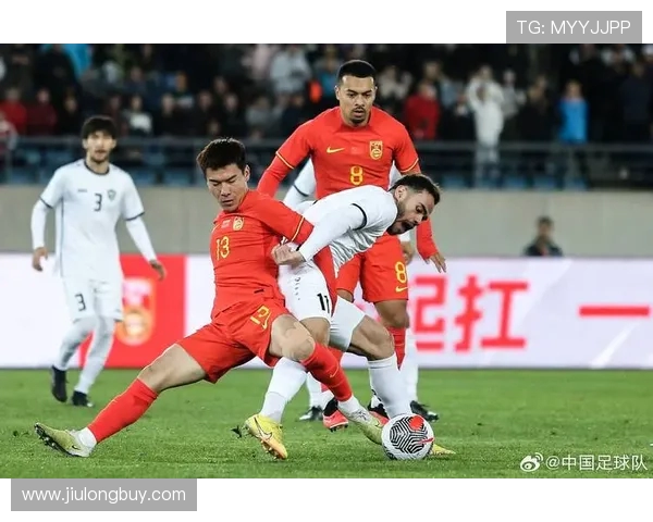 国民竟技与图库曼的激烈对决揭示了足球战术与团队精神的较量 国民竟技与图库曼的激烈对决揭示了足球战术与团队精神的较量