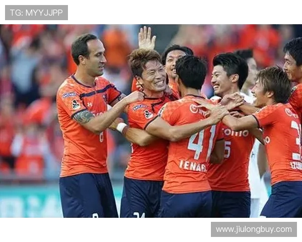 大公松鼠与横滨FC的精彩对决揭示了足球战术的魅力与团队合作的重要性