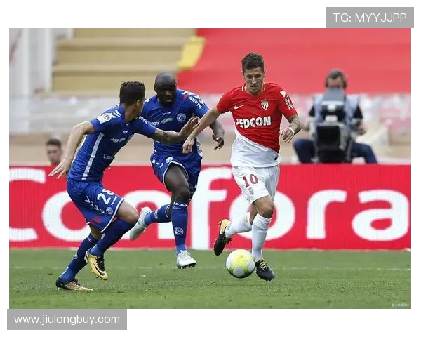 尼姆与昂热激战成平局2019年1月24日法甲精彩回顾与分析