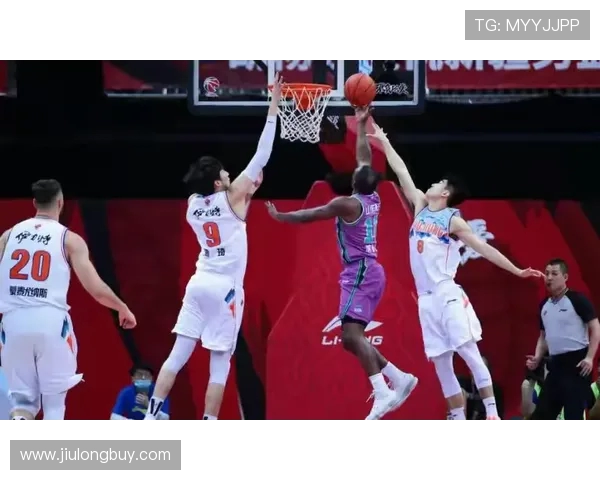 莫斯科与陆军的巅峰对决谁能在赛场上笑到最后