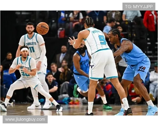 黄蜂对阵快船深圳赛精彩直播全程回顾与分析