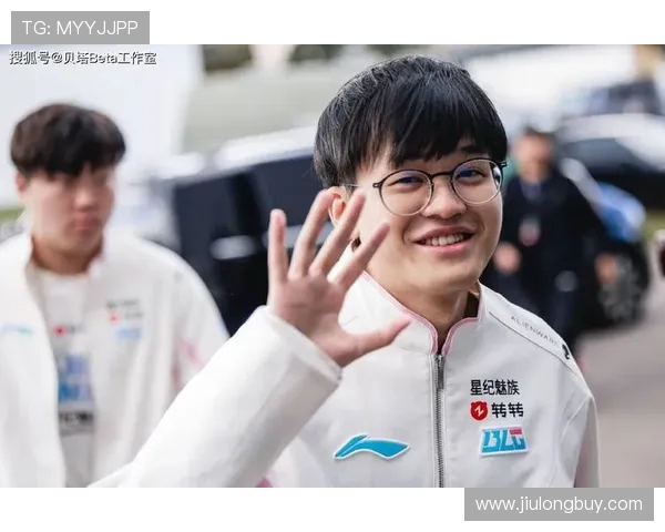 JDG战队在精英赛中以66分稳居积分榜首位,展现强劲实力 JDG战队在精英赛中以66分稳居积分榜首位,展现强劲实力