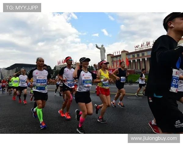 成都攀岩队在马拉松大满贯中的速度表现分析与点评